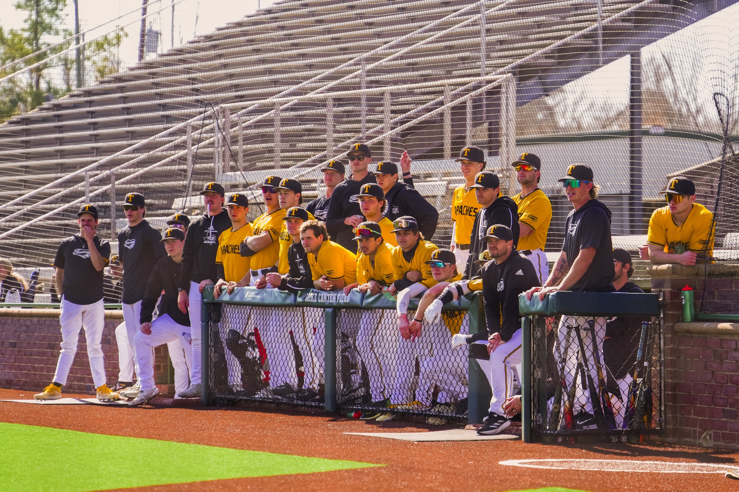 Apaches Dominate Coastal Bend in 3-Game Sweep
