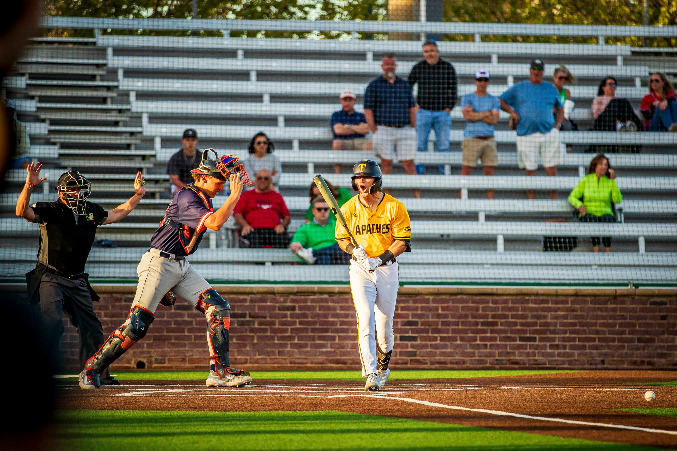 Apaches Rally Past No. 18 McLennan for Thrilling 8-7 Win in 12 Innings