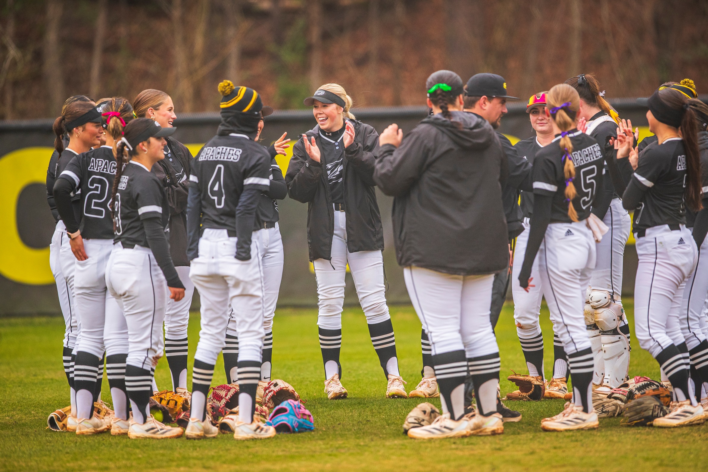 Softball Dominates Series Against Ranger