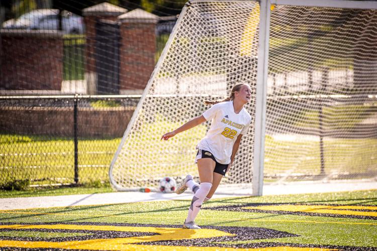 Apache Ladies defeat Paris, 7-0