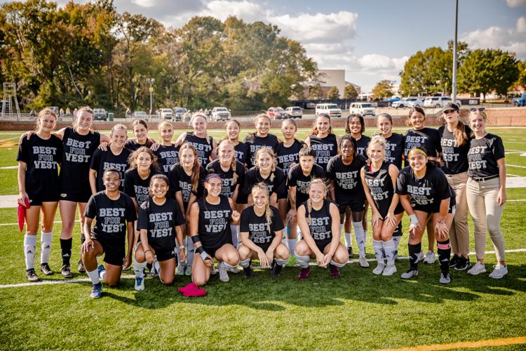 No. 1 Apache Ladies stay unbeaten with win over Jacksonville
